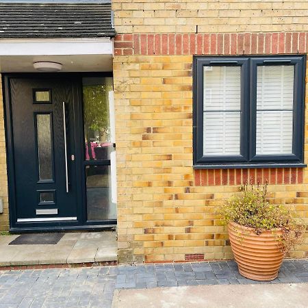Riverside Premium Double Room Garden View E14 ลอนดอน ภายนอก รูปภาพ