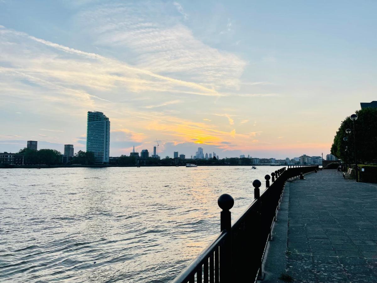 Riverside Premium Double Room Garden View E14 ลอนดอน ภายนอก รูปภาพ