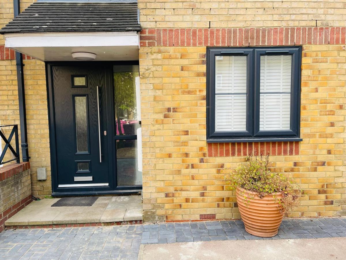 Riverside Premium Double Room Garden View E14 ลอนดอน ภายนอก รูปภาพ
